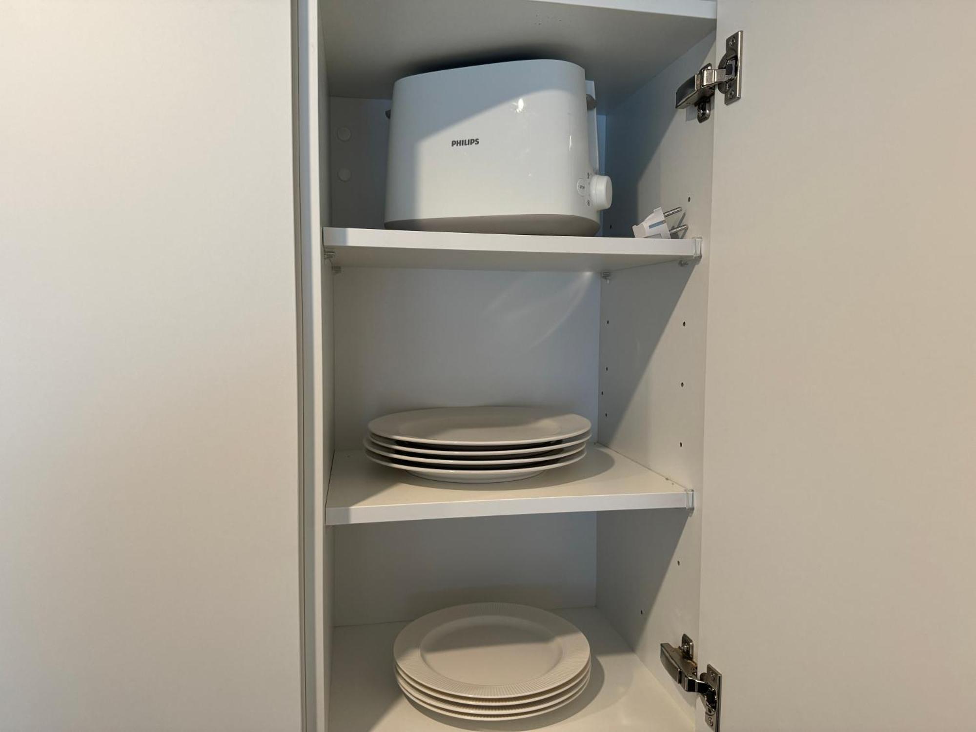 Neue Stilvolle 2-Zimmer Wohnung Im Zentrum Von Wolfsburg Bagian luar foto